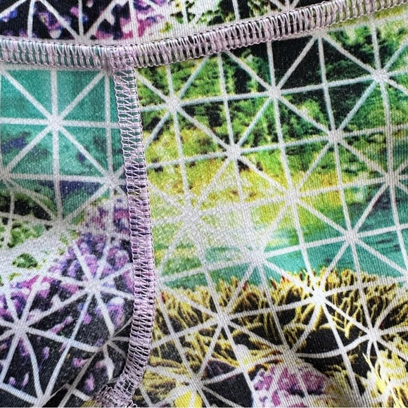 Lululemon Wunder Under Crop II Full-On Luon Roll Down Paradise Grid SZ 6* 22” - Picture 8 of 9